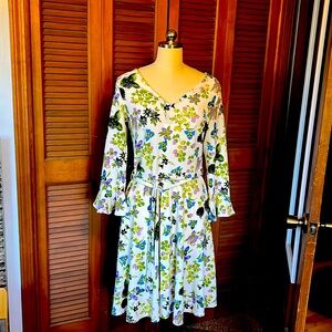 Leota Bontanica Dress Size L large. NWT
